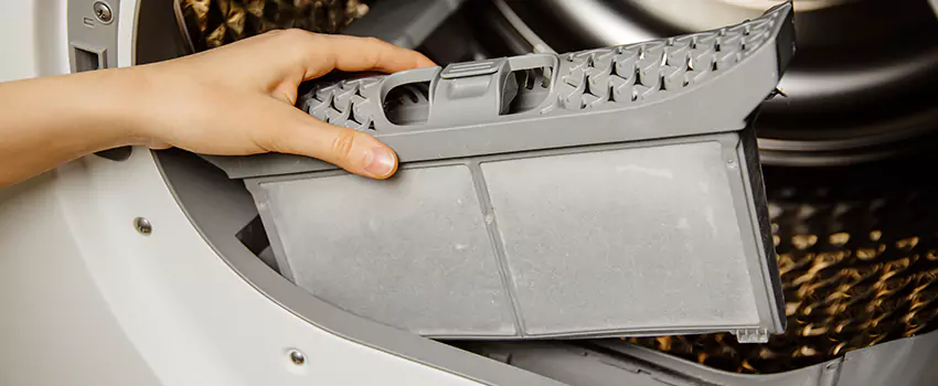 Signs Of A Clogged Dryer Lint Trap in Montrose, Colorado